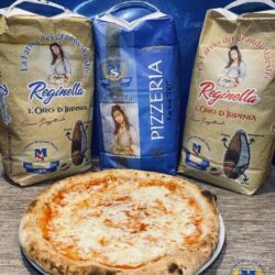 le farine di questo molino sono il frutto di grande studio, misto a passione, nell’intento di offrire il miglior prodotto in termini di qualità ma anche per la nostra salute. il proprietario fondatore ciriaco con sua moglie iolanda si interessano e si impegnano a eseguire il lavoro dei genitori. enormi sacrifici e studi approfonditi, fanno della farina scoppettuolo un’eccellenza campana, con una selezione dei migliori grani, 100% dell’alta irpinia